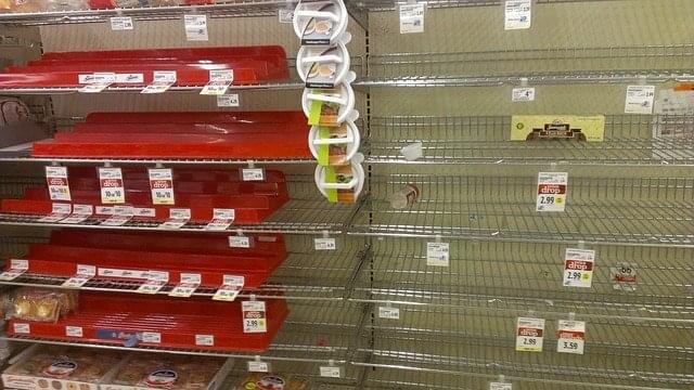 empty store shelves, no food left